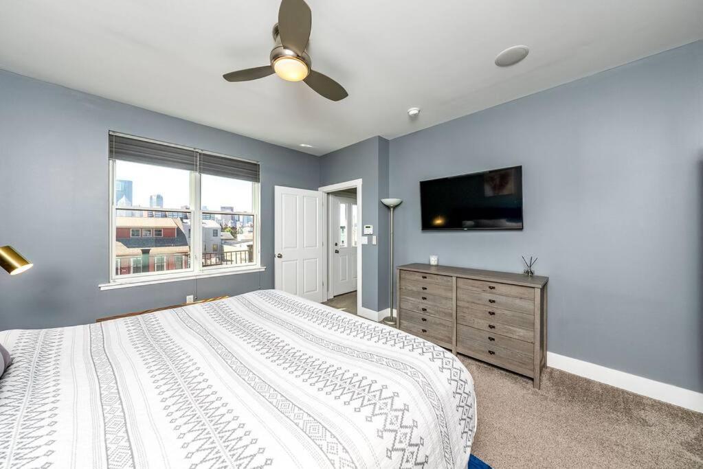 4 Bedroom 3 Bath Sleeps 10 Pet Friendly Private Backyard, 2 Car Garage, City Views, Close To All Stadiums And Casino Pittsburgh Exterior foto